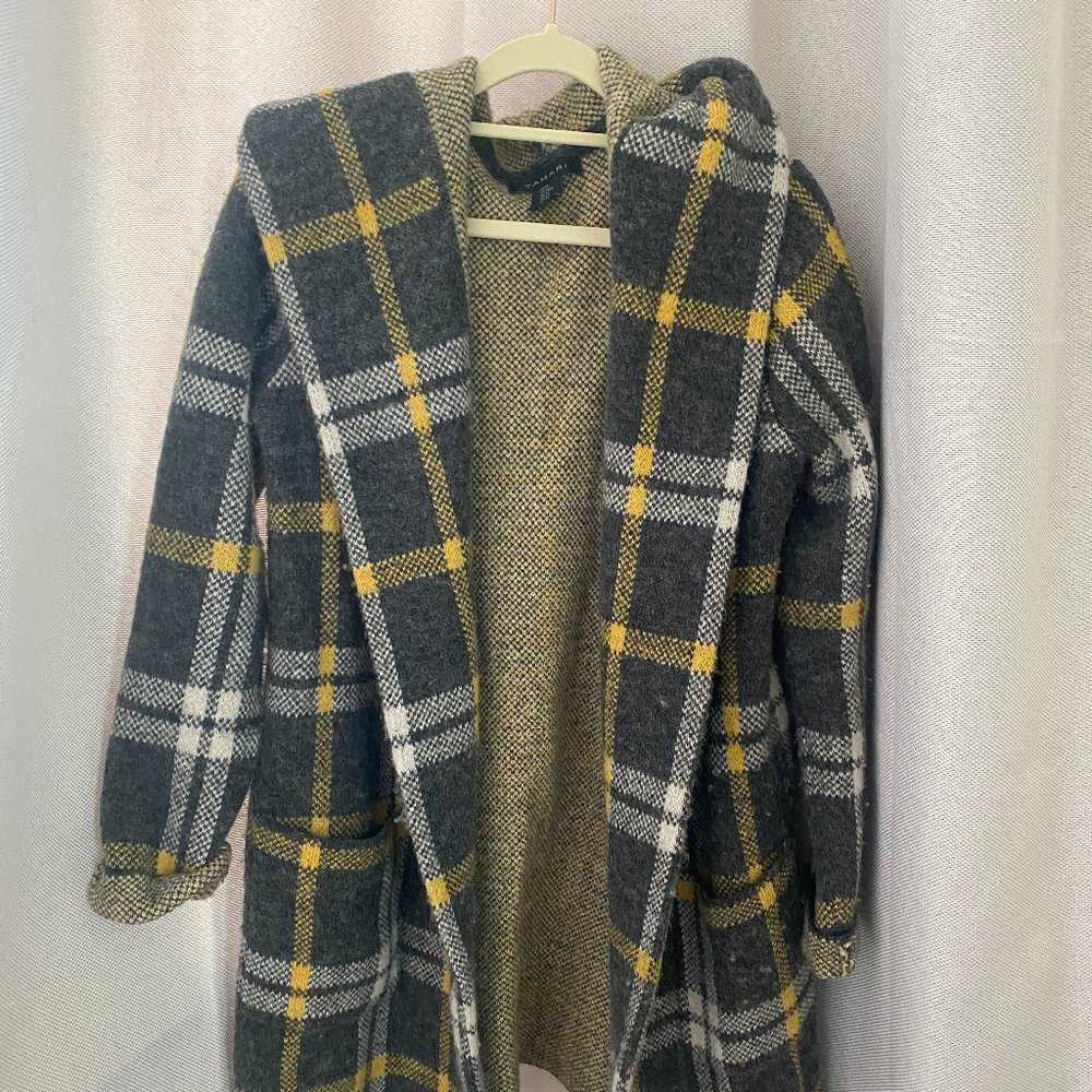 Tahari Sweater Hooded Cardigan Duster Jacket Coat Tartan Plaid Wool Heavy Knit